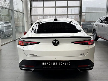 Changan Lamore, 2023г, передний привод, робот