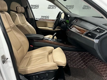 BMW X5, 2011г, передний привод, автомат