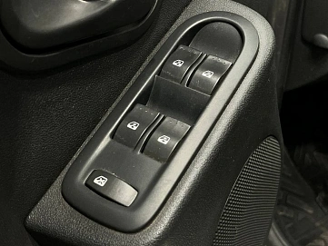 Renault Duster, 2013г, передний привод, автомат