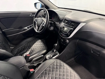 Hyundai Solaris, 2013г, передний привод, автомат