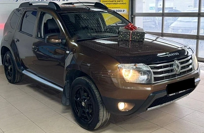 Renault Duster, 2012г, полный привод, механика