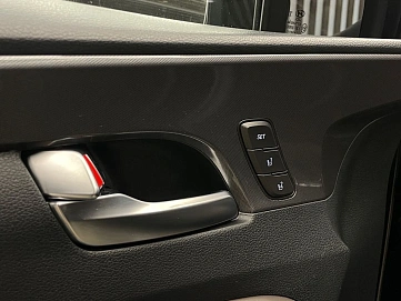 Hyundai Santa Fe, 2020г, передний привод, робот