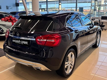 Mercedes-Benz , 2015г., полный привод, робот
