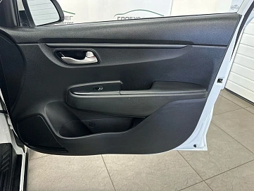 Kia Rio, 2018г, передний привод, механика