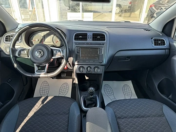 Volkswagen Polo, 2019г, передний привод, механика