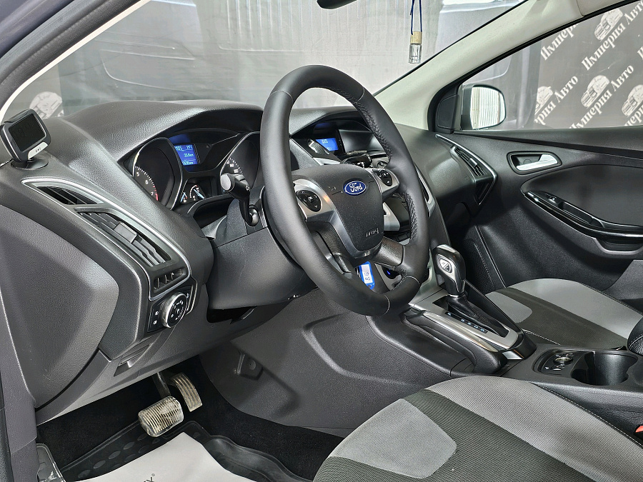Ford Focus, 2011г., передний привод, робот