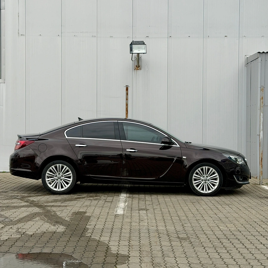 Opel Insignia, 2014г., передний привод, автомат