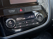 Mitsubishi Outlander, 2015г., полный привод, вариатор