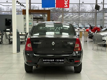 Renault Logan, 2010г, передний привод, механика