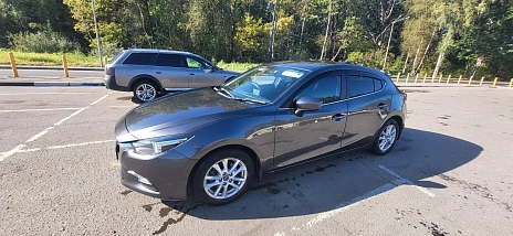 Mazda Axela, 2017г, передний привод, автомат