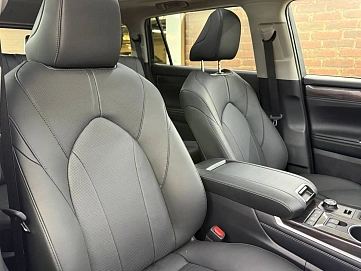 Toyota Highlander, 2025г, полный привод, автомат