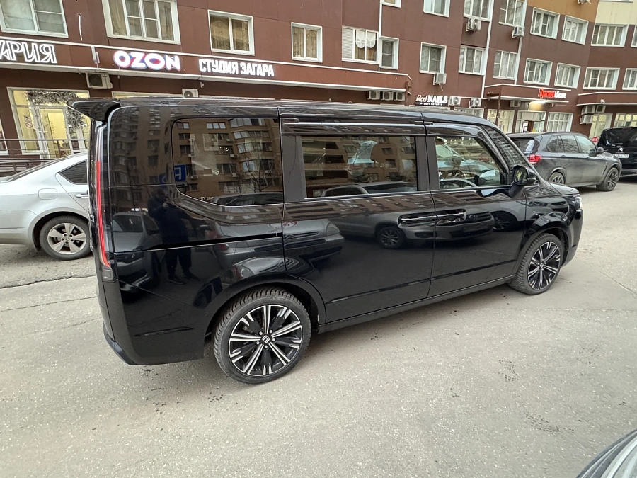Honda Stepwgn, 2022г., полный привод, вариатор