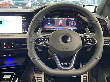Volkswagen Golf R, 2022г, полный привод, робот