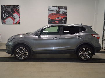 Nissan Qashqai, 2018г, передний привод, вариатор