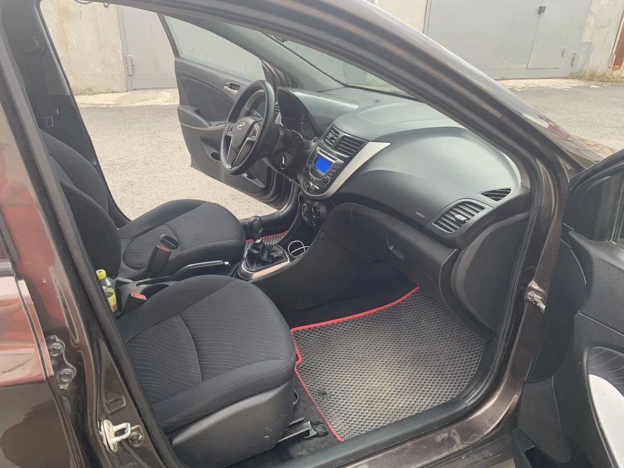 Hyundai Solaris, 2016г., передний привод, механика