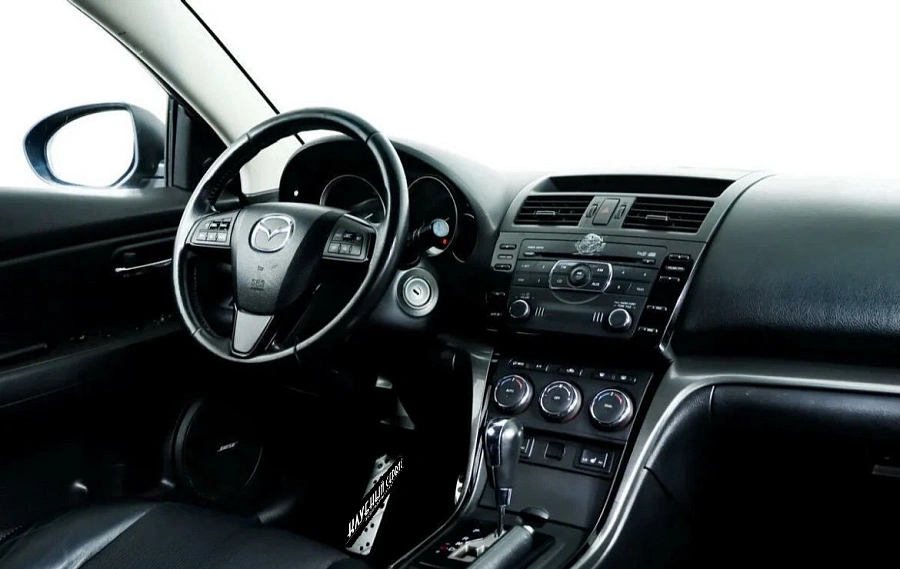 Mazda 6, 2012г., передний привод, автомат