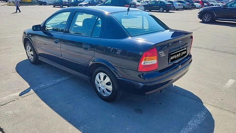 Opel Astra, 2003г, передний привод, механика