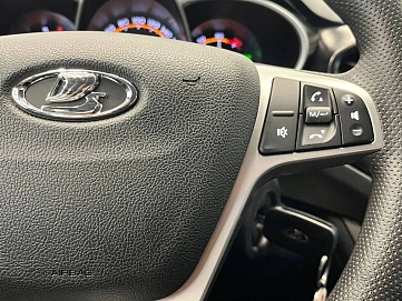 Lada (ВАЗ) Vesta, 2019г, передний привод, механика