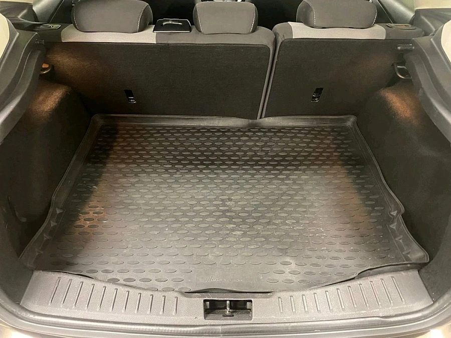 Ford Focus, 2012г., передний привод, механика