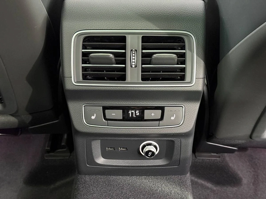 Audi , 2025г., полный привод, робот