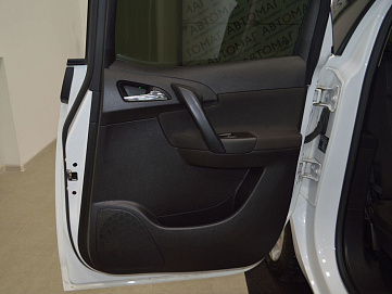 Opel Meriva, 2012г, передний привод, механика