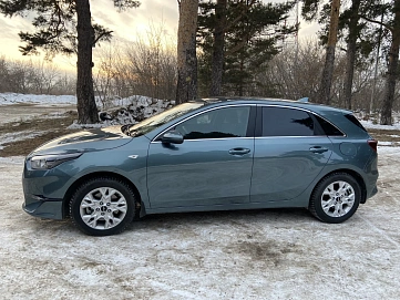 Kia Ceed, 2022г, передний привод, автомат