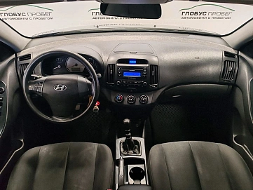 Hyundai Elantra, 2008г, передний привод, механика