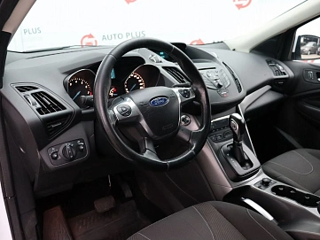 Ford Kuga, 2014г, передний привод, автомат
