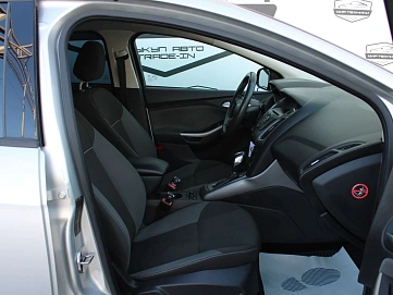 Ford Focus, 2011г, передний привод, робот