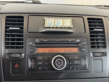 Nissan Tiida, 2012г., передний привод, автомат