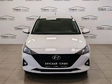 Hyundai Solaris, 2021г, передний привод, автомат