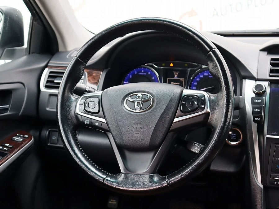 Toyota Camry, 2016г., передний привод, автомат