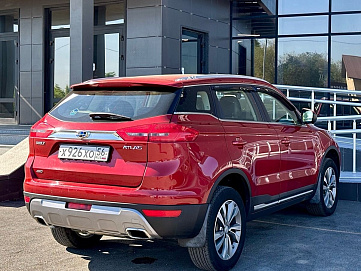 Geely Atlas, 2019г, передний привод, автомат