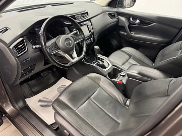 Nissan Qashqai, 2022г, передний привод, вариатор