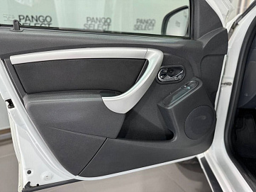 Nissan , 2018г., передний привод, механика