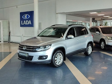 Volkswagen Tiguan, 2012г, передний привод, механика