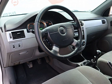 Chevrolet Lacetti, 2006г, передний привод, механика