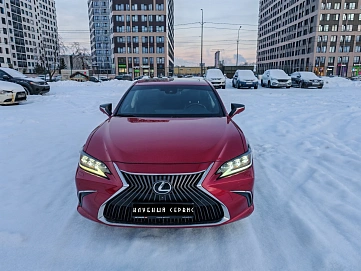 Lexus ES, 2019г, передний привод, автомат