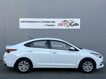 Hyundai Solaris, 2017г, передний привод, автомат