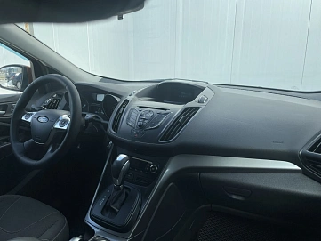 Ford Kuga, 2014г, передний привод, автомат