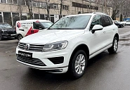 Volkswagen Touareg, 2017г., полный привод, автомат