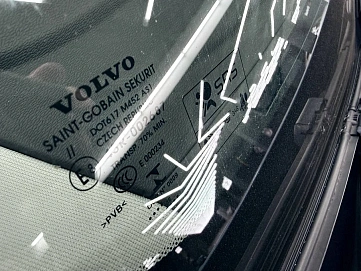 Volvo XC60, 2018г, полный привод, автомат