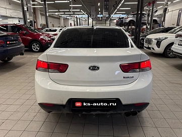Kia Cerato, 2012г, передний привод, автомат