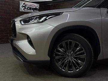 Toyota Highlander, 2025г, полный привод, автомат