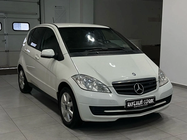 Mercedes-Benz A-Класс, 2012г., передний привод, вариатор