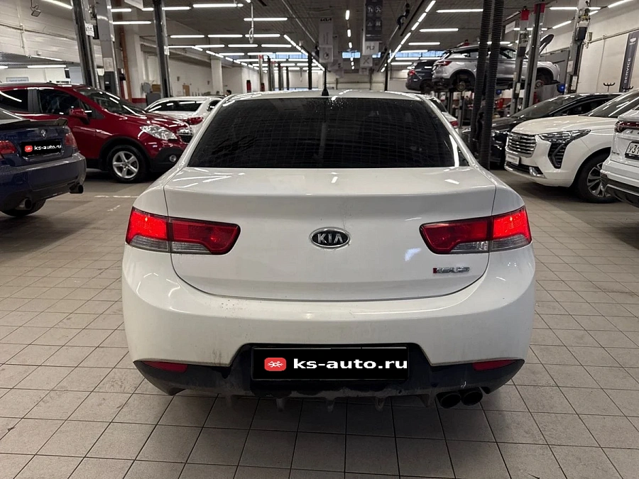 Kia Cerato, 2012г., передний привод, автомат