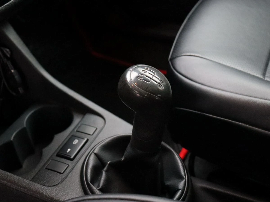 Skoda Fabia, 2012г., передний привод, механика