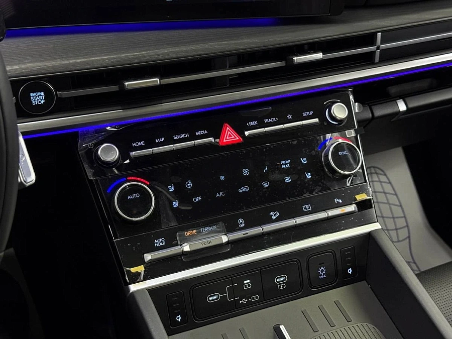 Hyundai Santa Fe, 2024г., полный привод, автомат