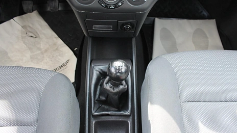 Chevrolet Aveo, 2010г., передний привод, механика