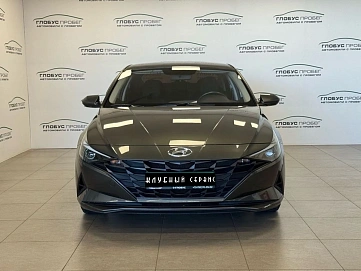 Hyundai Elantra, 2021г, передний привод, автомат